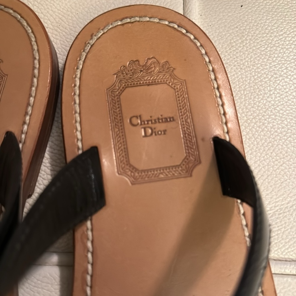 Christian Dior flats 💯 authentic. - Picture 4 of 7